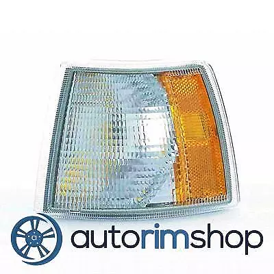 VO2550101 Front Driver Turn Signal/Parking/Side Marker Light For 93-97 Volvo 850 • $43.99