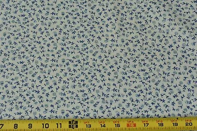 By 1/2 Yd Vintage Blue Calico On Cream Quilt Cotton B1419 • $5.25