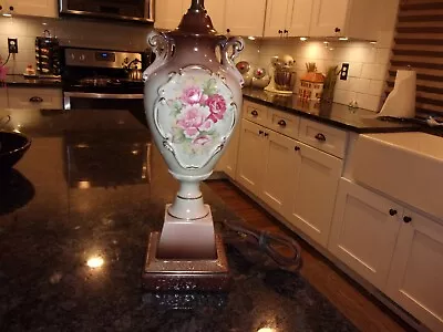 Vintage Victorian Floral Pink Roses Urn Table Lamp - 29  • $30