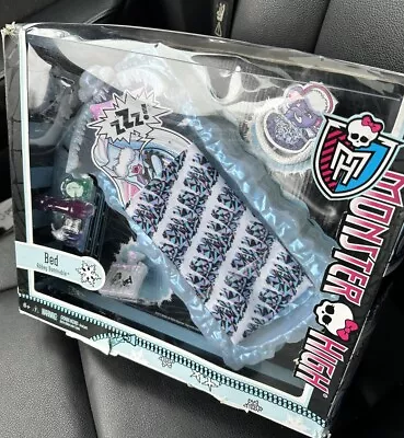 Monster High Abbey Bominable Bed Playset 2012 Mattel Damage Box • $80