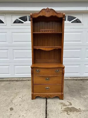 Lexington Furniture Victorian Sampler Bachelor Chest With Hutch • $999