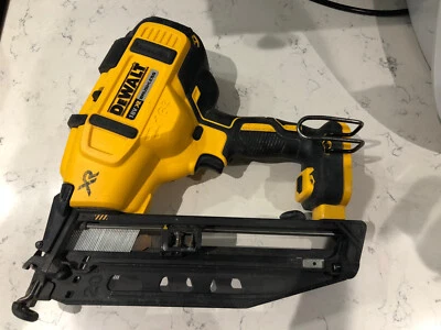 £175 • Buy DeWalt DCN660N 18V XR Brushless Cordless 2nd Fix Finish Angled Nailer Body Only