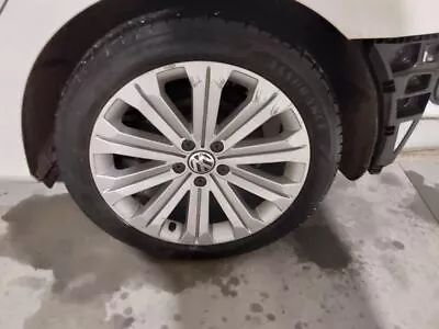 Wheel 18x8 Alloy 10 Spoke Fits 12-15 PASSAT 2574115 • $161.24