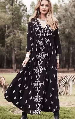 Boho Birds Black White Dancing With Birds Maxi Dress Size 12 • $39.99