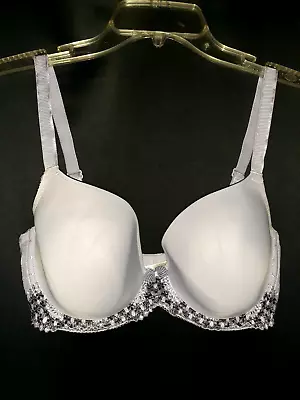 WACOAL Size 32DDD T-Shirt Bra Purple 853317 La Femme Underwire • $24.99