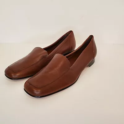 Michelle D Womens SZ 8.5N Soft Brown Leather Slip On Loafer Casual Dress Shoe  • $28.96