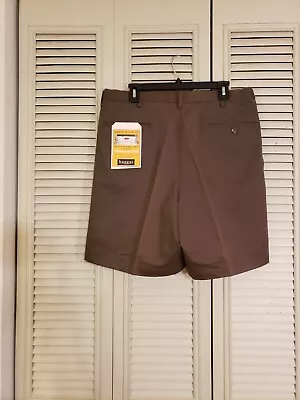Haggar Comfort Equipped Expandable Waistband Size 36 Green Pleated Shorts Nwt! • $13.49