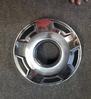 80 96 Ford F250 3/4 Ton 4x4 Dog Dish Hubcap • $40