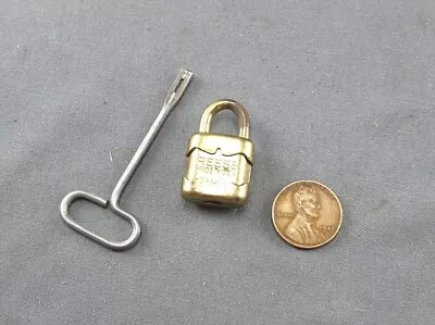 Vintage Tiny Miniature Reese Padlock Lock  1- 1/4  X 11/16  U.S.A. Works • $9.75