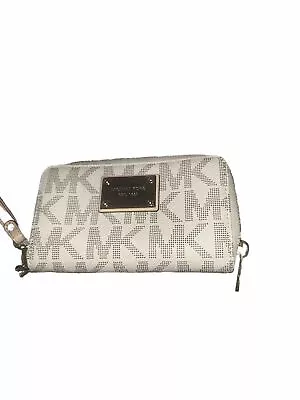 Michael Kors Wristlet Purse. Cream  Gold Zippers • $10