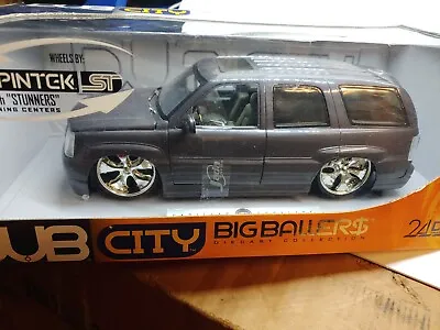 Jada Dub City Big Ballers 1:18 CHEVY CHEVROLET SUBURBAN. F7 • $72