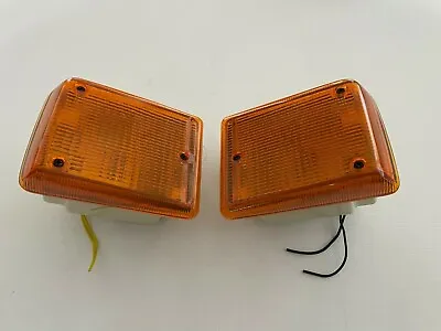 VW Volkswagen Bay Window Bus Pair W/ Right And Left Amber Front Turn Signal Assy • $50