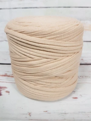 $12.95 • Buy SALE! T Shirt Yarn Red & Cream Shades Good Quality Recycled Large 650g /120M