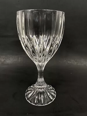 Mikasa Park Lane 8 Oz Crystal Wine Glass Goblet -  6 7/8  High  2 7/8  At Base • $8.95