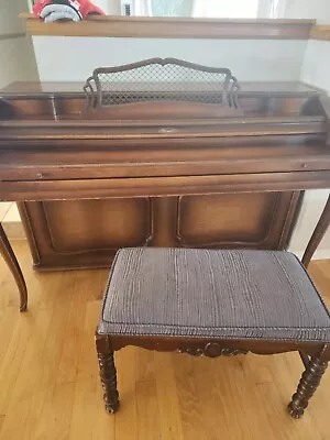 Upright Piano 36   • $1500