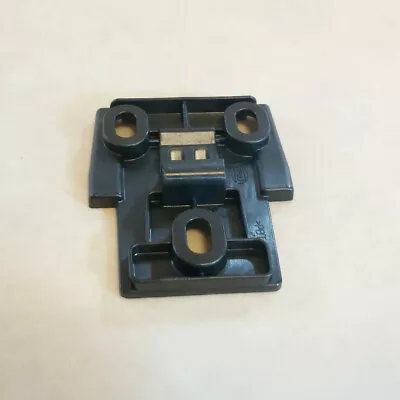 $45 • Buy NEW GENUINE PORSCHE Cayenne 958 Headlight Retaining Locking Bracket 2011-2014