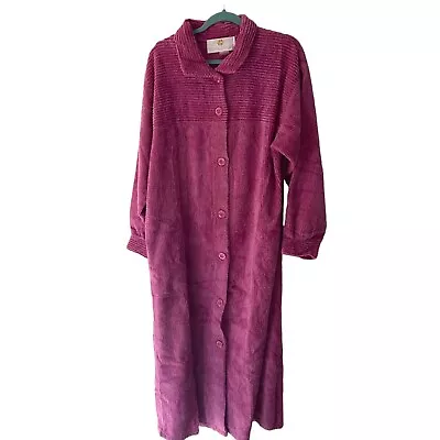 Stan Herman Vintage Womens Robe Size Medium Pink Chenille Pockets Button Down • $75.98