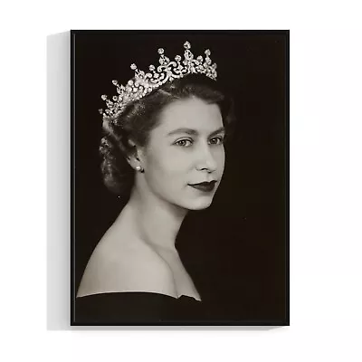 Hm Queen Elizabeth Ii Photo Poster Print Royal 689 • £3.99