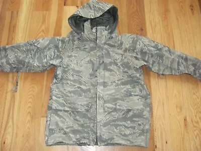USAF Military Gore-Tex Waterproof Med Short Shell Jacket W/ Hood (H12-GH) • $44.99