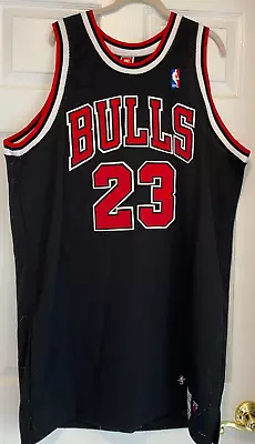 Michael Jordan Signed Chicago Bulls Black Nike Jersey Loa Jsa • $6000