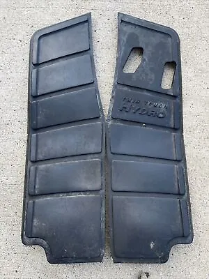 John Deere 325 335 345 355D Foot Mats LH RH M116487 M116488 • $17.98