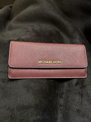 NWT Michael Kors Jet Set Travel Large Carryall Leather Wallet - Cherry • $24.95