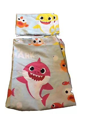 Baby Shark Toddler Cot Bed Bedding Set • £4.99