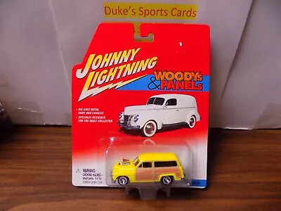 Johnny Lightning 2002 - Woodys & Panels - 1950 Mercury Wagon - Die Cast - 1105 • $1.99