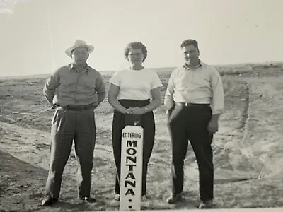 (Au) Found Photo Photograph Vintage Original Montana State Line Post Peg Sign  • $14.97