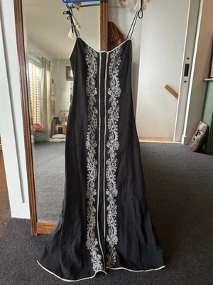 $25 • Buy Tigerlily Long Strapless Dress Size 8