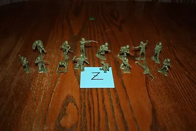 Marx Army Battleground 16-Piece Lot Of Vintage American Soldiers Tank Z - MPC • $23.99