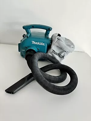 Makita DVC350 18v Vacuum Cleaner LXT Dust Hoover • £100