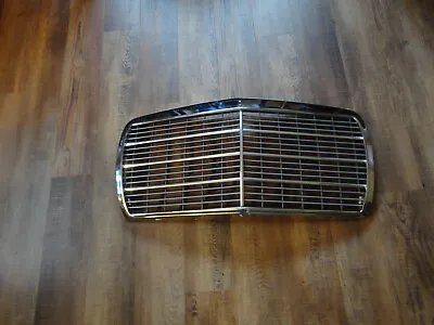 Mercedes-benz   W123  GRILL  1238880923  Grille Assembly NEW • $150