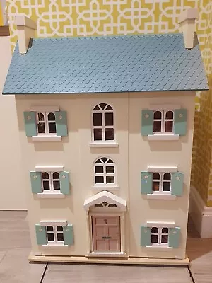 £85 • Buy Le Toy Van  Cherry Tree House  Dolls House With Furniture And Dolls