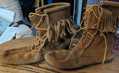 Minnetonka Brown Suede Fringe Lace Up Ankle Booties Size 10 • $25