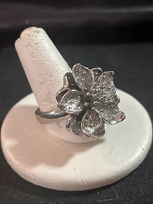 Vintage Silver Tone Textured Flower Ring 2-17-24 • $14.99