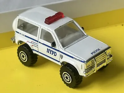 £1.99 • Buy 1/64 New York Police Dept NYPD Ford Bronco Realtoy Casting