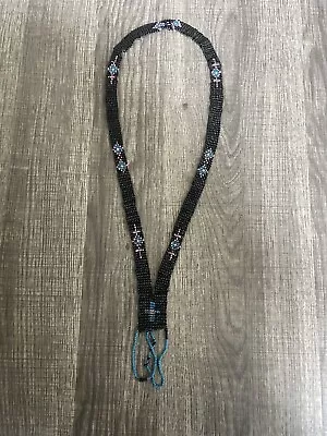 Vintage Native American Beaded Necklace • $15