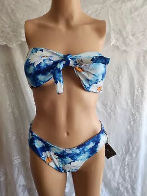 Zaful Woman Two Piece Floral Print Swimsuit Set.. • $17.50