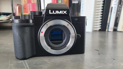 $325 • Buy Panasonic LUMIX G100 20.3MP Mirrorless Vlogging Camera. Body Only.