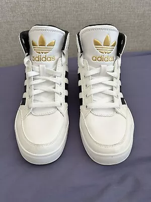 *** Adidas *** • $40