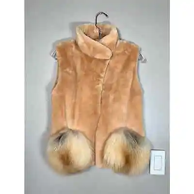 Maximilian Fur Vest $3600 Size 4 • $325