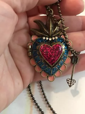 COCO Heart Magnetic Locket Necklace W Enamel & Sparkles Pineapple Topper  • $36.89