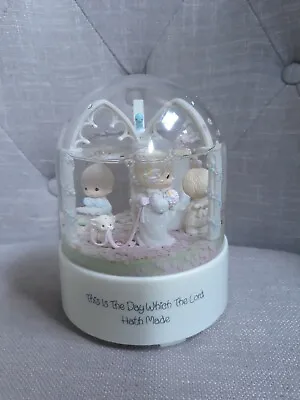 £15.81 • Buy Wedding Snow Globe Precious Moments Music Box Bride & Groom WORKS!  