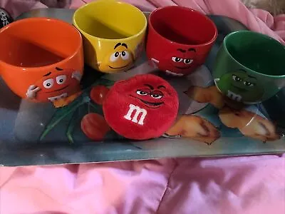 M&M Official Cup Bowls 3”x3” Set 4 With Red Coin Purse Plush Zippered • $18.99