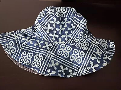 Used Vera Bradley Hat Reversible  Cuban Tiles  Floppy Bucket Sun Hat Beach • $9.99