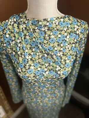 Zara Floral Dress • $11.54