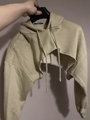 Zara Cropped Hoodie • £5