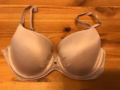 Victoria's Secret Fabulous Lined Demi Bra Size 32D Gray • $11.68