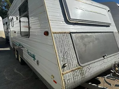 2006 Roadstar With Ensuite • $1800